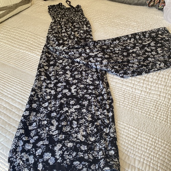 Jumpsuit-XL - Picture 12 of 12